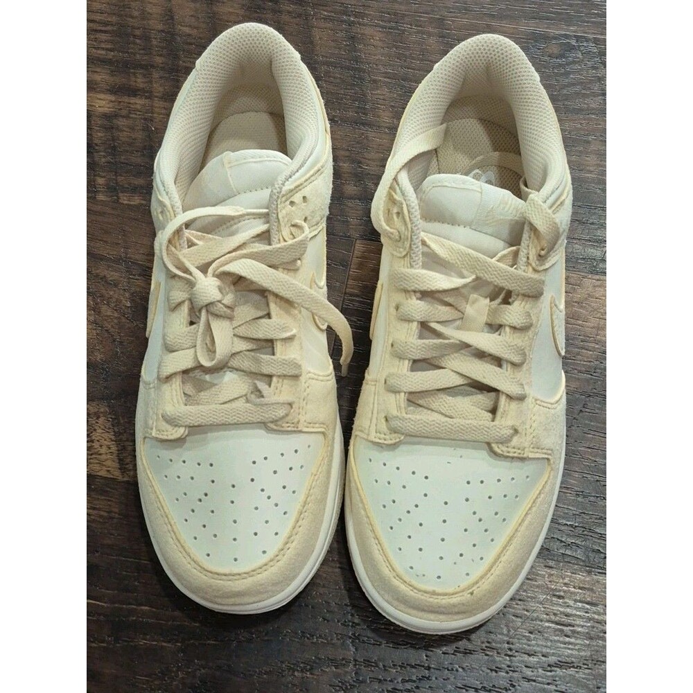 Nike Dunk Low Women's Size 7.5 Soft Pearl/Beach-Pale Ivory Sneakers New